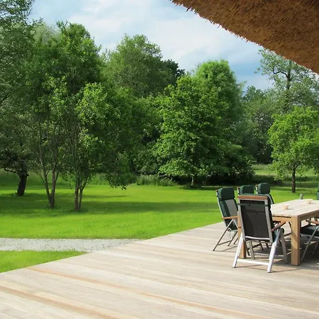 Villa Exklusives Holzhaus *