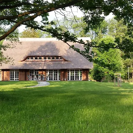 Villa Exklusives Holzhaus