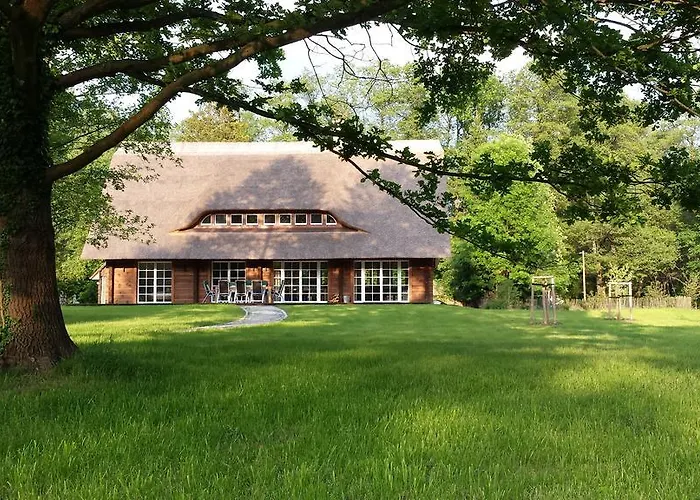 Villa Exklusives Holzhaus